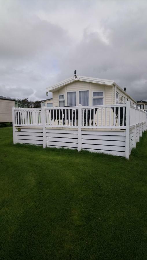 Bude Caravan Caromax - Families And Couples Only Exteriér fotografie