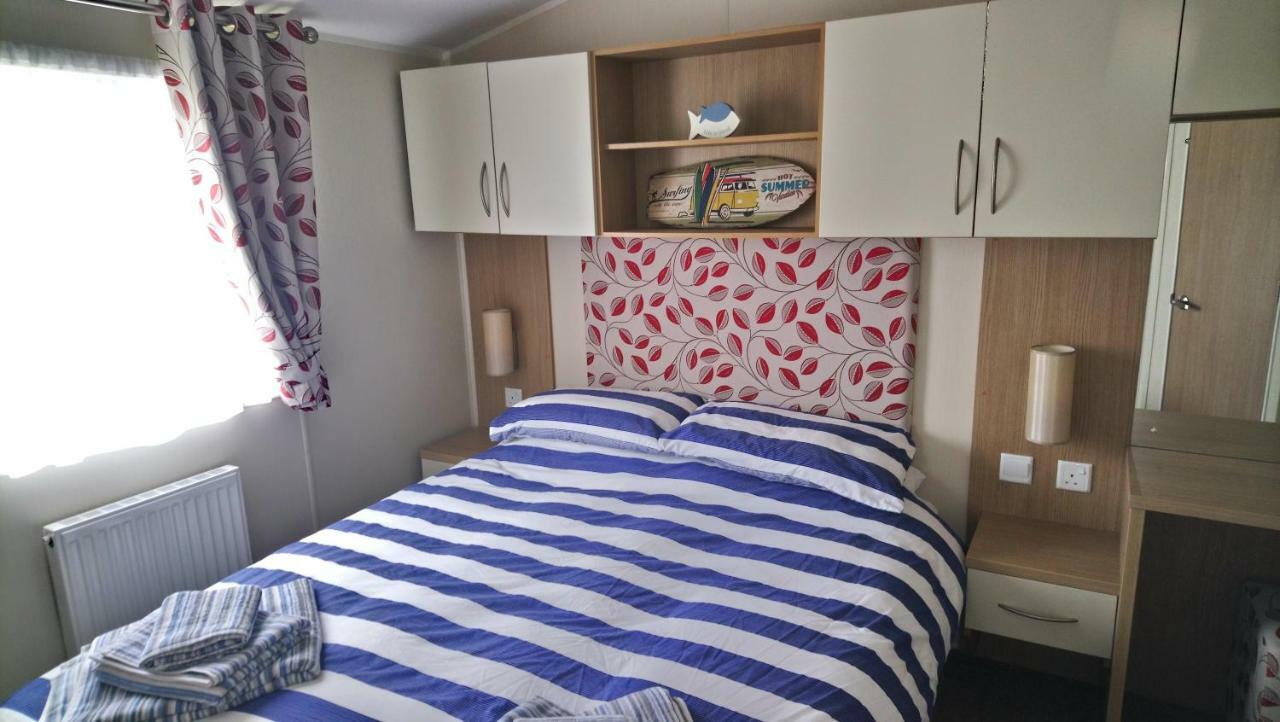Bude Caravan Caromax - Families And Couples Only Exteriér fotografie