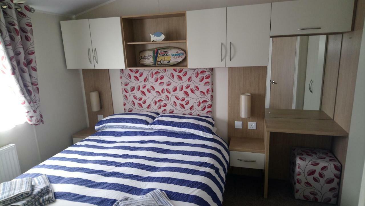Bude Caravan Caromax - Families And Couples Only Exteriér fotografie